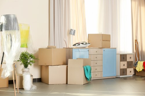 Professional packing and unpacking services in Greenwich for a well-organized move