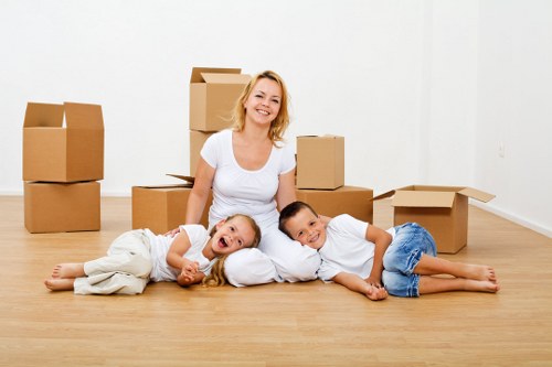 Professional moving van near Greenwich homes