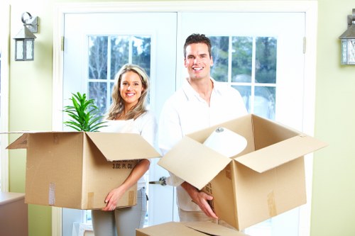 Illustration of screen-reader compatible moving service content